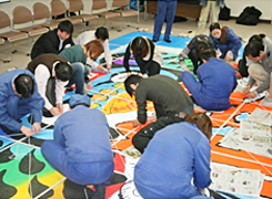 大凧製作の様子