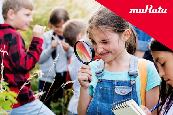 在大自然中探索STEM的孩子们