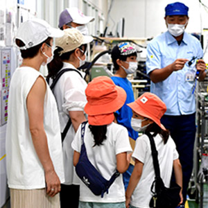 夏休みおもしろ技術と子どものふれあい教室の様子4