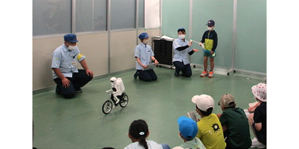 夏休みおもしろ技術と子どものふれあい教室の様子5