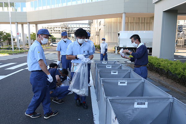 環境美化活動の写真1