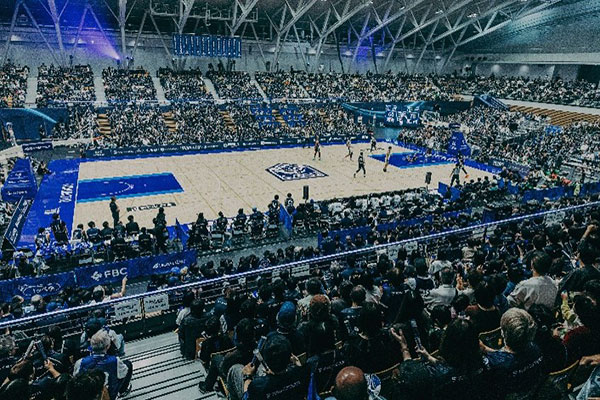 福井ブローウィンズの試合会場の様子