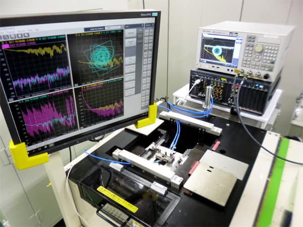 Experimental apparatus for electronic measurement technology
